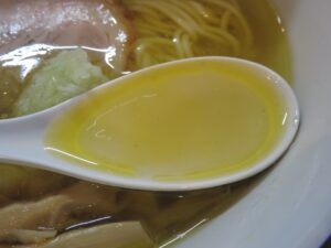 鶏そば 塩@鶏そば カヲル（徳山駅）スープ