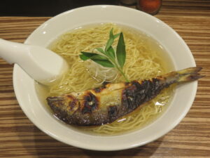 あゆラーメン@炭火焼きあゆラーメン GOTTAKU（経堂駅）ビジュアル