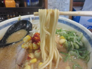 並盛 みそらーめん@越後維新 湯沢本店（越後湯沢駅）麺
