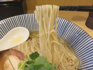 冷やし煮干しそば@中華そば よしかわ 熊谷店（熊谷駅）麺