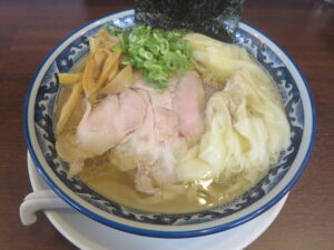 塩わんたんめん（手揉み麺）@ひら松（白沢駅）ビジュアル
