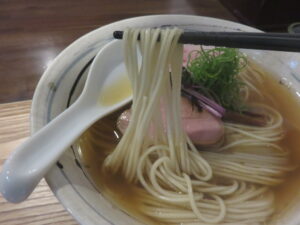 出汁そば 白醤油@麺亭 まきた（多治見駅）麺
