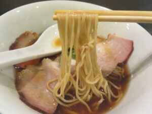 鰹醤油らぁめん@BONITO NOODLE RAIK（駒沢大学駅）麺