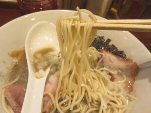 煮干@麺rabo万歳（藤沢駅）麺