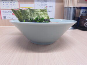 らーめん 並@らーめん 野々家（大倉山駅）ビジュアル：サイド