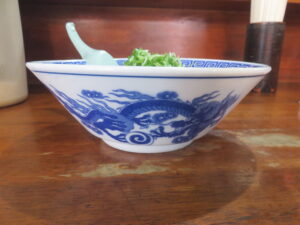 中華そば@びーとん中華そば（津山駅）ビジュアル：サイド