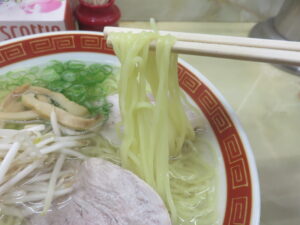 ラーメン@新生軒（山陽姫路駅）麺