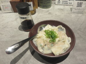 中華ソバ@そらのいろ 銀座店（東銀座駅）そらのいろ「名物」水餃子