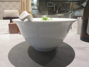 中華ソバ@そらのいろ 銀座店（東銀座駅）ビジュアル：サイド