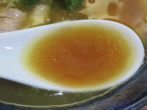 中華そば@天地 AME-TSUCHI（秋津駅）スープ