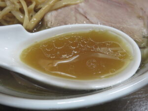 ミニしょうゆ中華そば@手打ち中華そば 酒田 鹿島田店（鹿島田駅）スープ