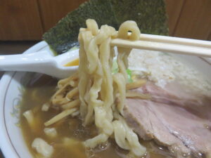 ミニしょうゆ中華そば@手打ち中華そば 酒田 鹿島田店（鹿島田駅）麺