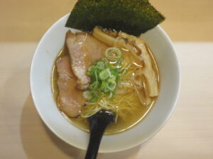 あごだしらぁめん 塩@らぁめん 一路（神奈川県厚木市）ビジュアル：トップ