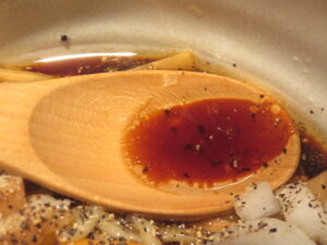 中野ブラックまぜそば＋味玉@らーめん日和（中野駅）タレ