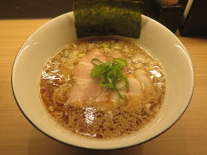 醤油ラーメン@ラーメン GINZA TON BOX（銀座駅）ビジュアル