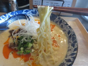 特製桜エビのクリーミー担々麺@飲茶&担々麺 彩葉 IROHA（新狭山駅）麺