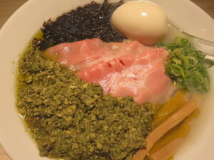 特製牡蠣塩ラーメン@らぁめん 希いろ（中野坂上駅）具