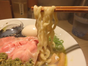 特製牡蠣塩ラーメン@らぁめん 希いろ（中野坂上駅）麺