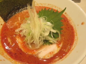 旨辛らぁめん@ナナメ上をゆく（日ノ出町駅）具