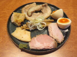 煮干らぁ麺@麺屋 さくら井(三鷹駅)おつまみ盛