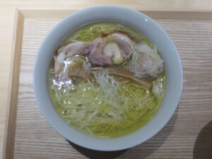 塩ラーメン@麺や 飛鳥くら田（神田駅）ビジュアル：トップ