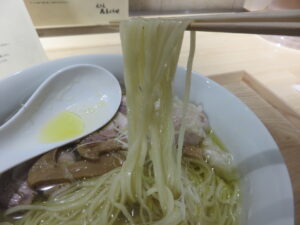 塩ラーメン@麺や 飛鳥くら田（神田駅）麺