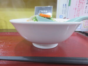 鶏五目ラーメン@五島だし活(野方駅)ビジュアル:サイド