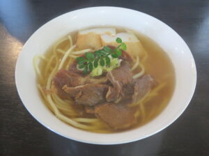 多良間そば 並盛@たねび食堂（沖縄県宮古郡）ビジュアル