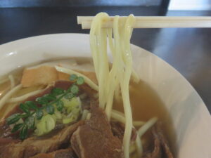 多良間そば 並盛@たねび食堂（沖縄県宮古郡）麺