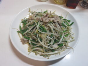 車海老みそラーメン@心喜～しんき～（沖縄県島尻郡）豚ニラもやし炒め