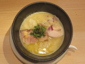 鶏そば@麺道 麒麟児 本店(篠ノ井駅)ビジュアル:トップ