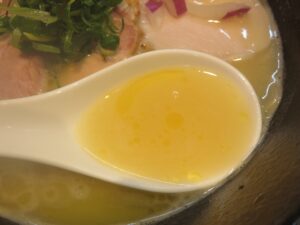 鶏そば@麺道 麒麟児 本店(篠ノ井駅)スープ