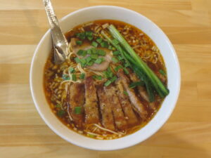 排骨酸辣麺@瀬佐味亭(本郷三丁目駅)ビジュアル:トップ