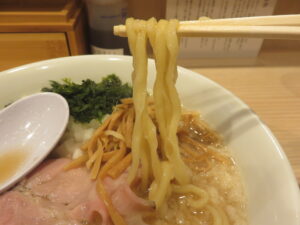 背脂中華そば（多め）@中華そば かけ橋（京急鶴見駅）麺