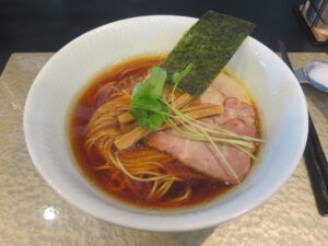 地鶏そば 醤油@麺屋さすけ 本店（掛川市役所前駅）ビジュアル