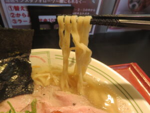 煮干しセブンラーメン 塩@麺類と心 7(恵我ノ荘駅)麺