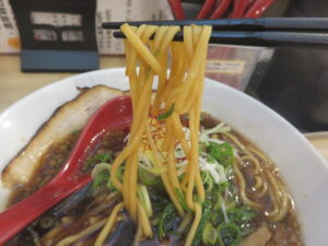伊賀ブラック@麺屋 まつり(広小路駅)麺
