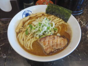 醤油ラーメン(並盛)@麺屋富士(府中駅)ビジュアル