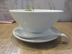 中華そば 塩@noodle house 11（幕張本郷駅）ビジュアル：サイド