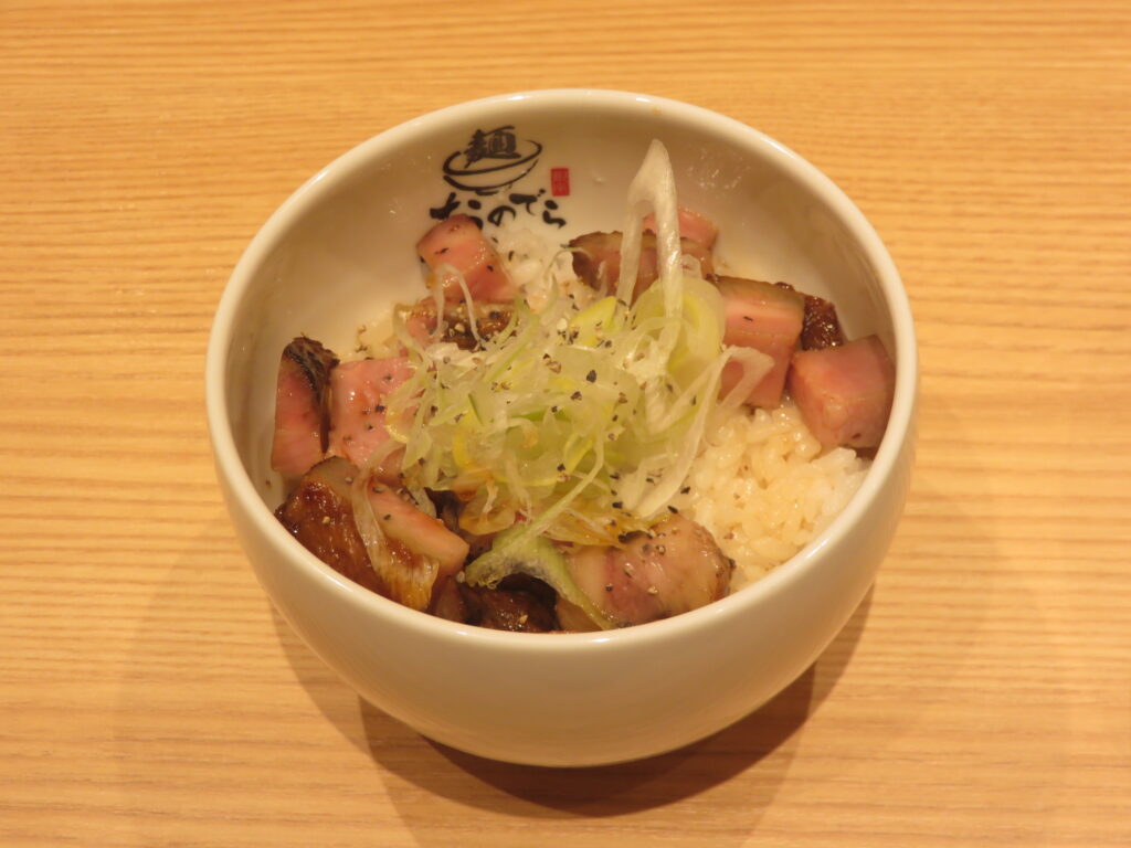塩ラーメン@麺 銀座おのでら 東銀座店（東銀座駅）燻豚チャーシュー丼