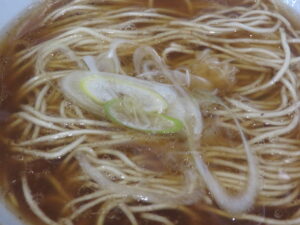 鶏にぼしソバ@UMAMI SOUP NOODLES 虹ソラ（一ノ関駅）具