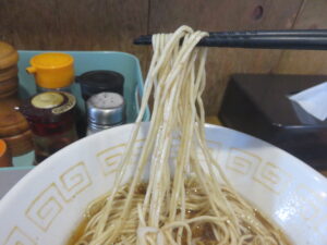 鶏にぼしソバ@UMAMI SOUP NOODLES 虹ソラ（一ノ関駅）麺