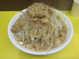 ラーメン 小@豚が1番☆脂が2番(戸田公園駅)ビジュアル