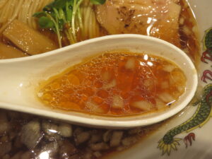 醤油ラーメン@中華蕎麦 国領大門(国領駅)スープ