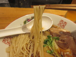 醤油ラーメン@中華蕎麦 国領大門(国領駅)麺