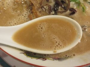 豚骨ラーメン@国際秘羊館（渋谷駅）スープ