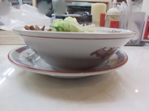 中華そば@元祖焼豚センター うる寅商店(横浜駅)ビジュアル:サイド