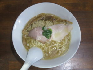 塩らぁ麺@無化調煮干しらぁ麺 誠実（武蔵嵐山駅）ビジュアル：トップ