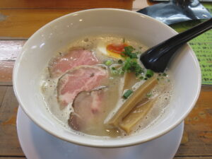 こくまろ塩ラーメン@俺のラーメン あっぱれ屋（京都府城陽市）ビジュアル
