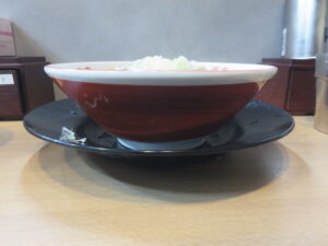 北ノ醤油ラーメン@北ノ醤油 チーホー（水道橋駅）ビジュアル：サイド